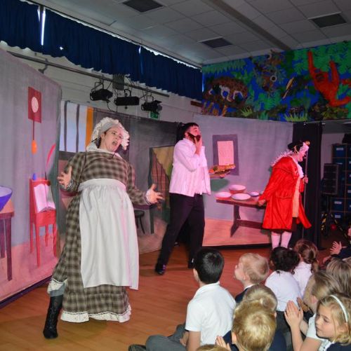 Oliver Twist Theatre Company Visit